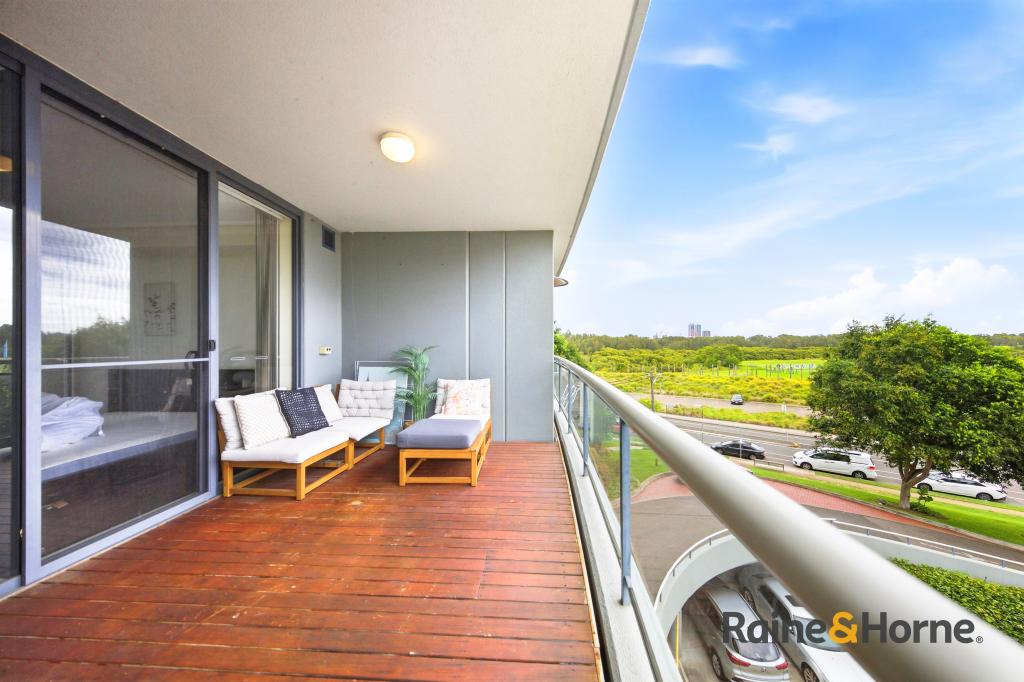 4/27 Bennelong Pkwy, Wentworth Point, NSW 2127