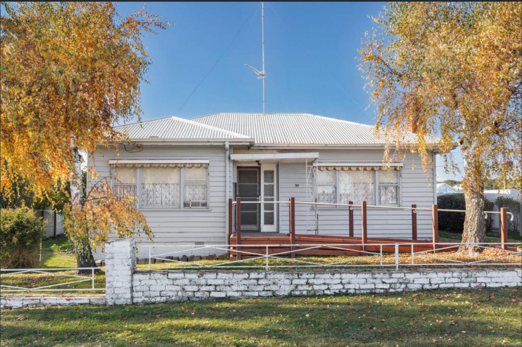 39 BUTT ST, CANADIAN, VIC 3350