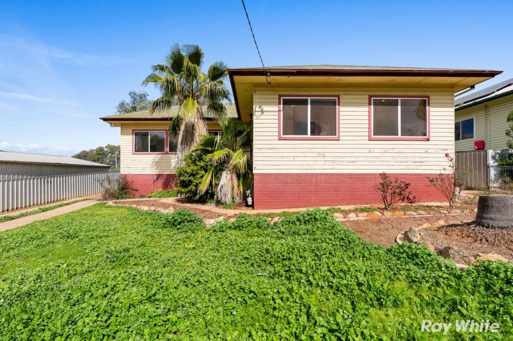 23 Robert St, Junee, NSW 2663