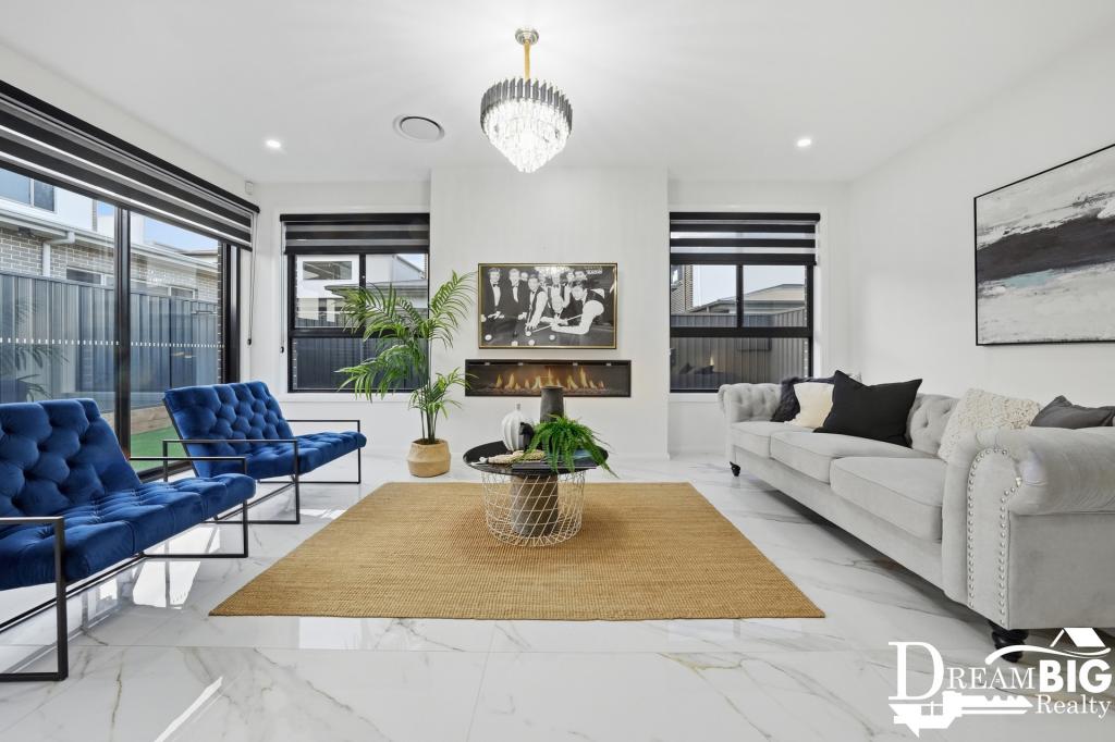 32 TRENTHAM ST, BOX HILL, NSW 2765