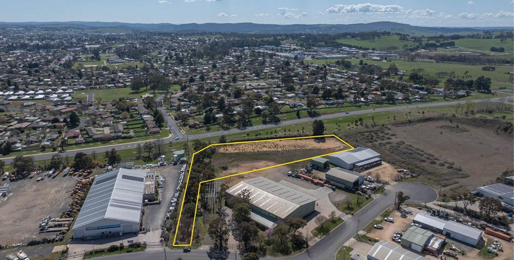 11 Leewood Dr, Orange, NSW 2800