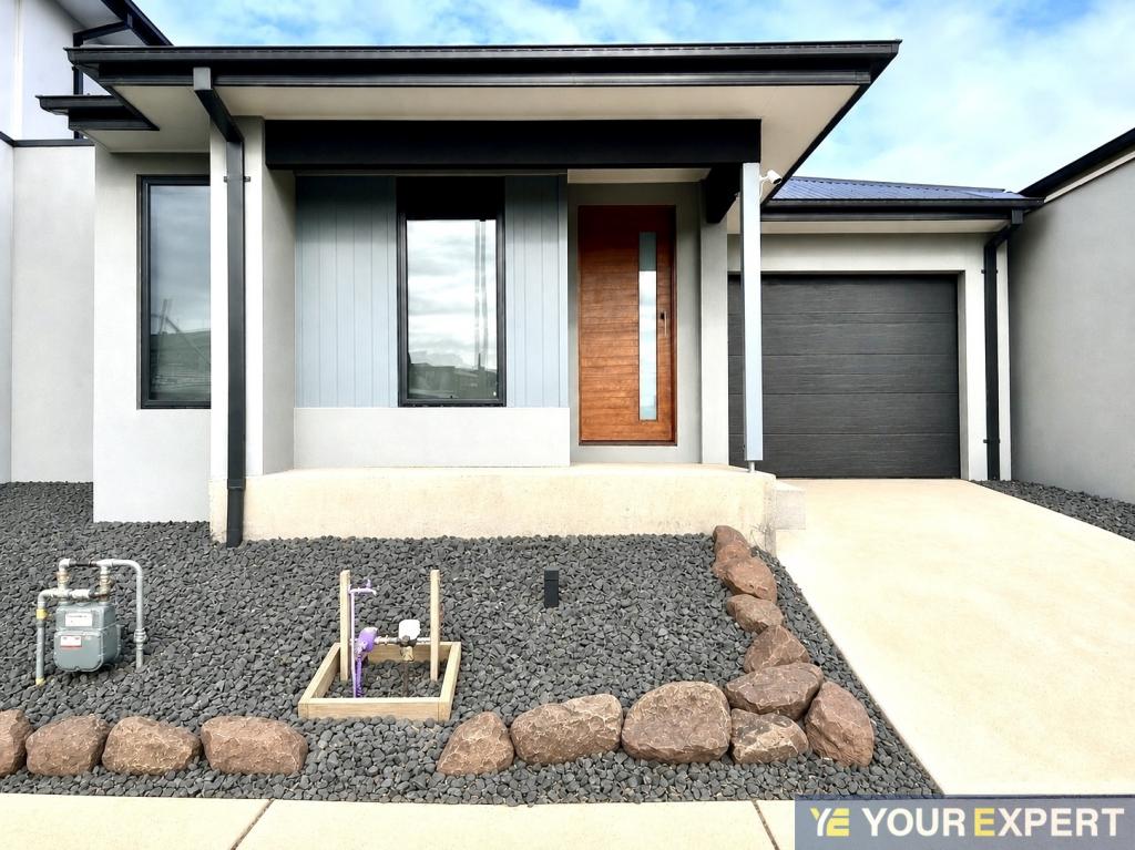 28 Reef Cct, Clyde, VIC 3978