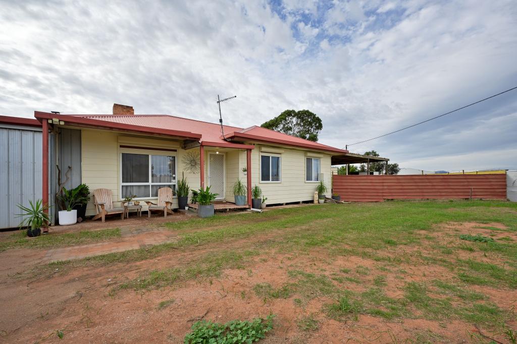2 Carrig Ave, Port Augusta, SA 5700