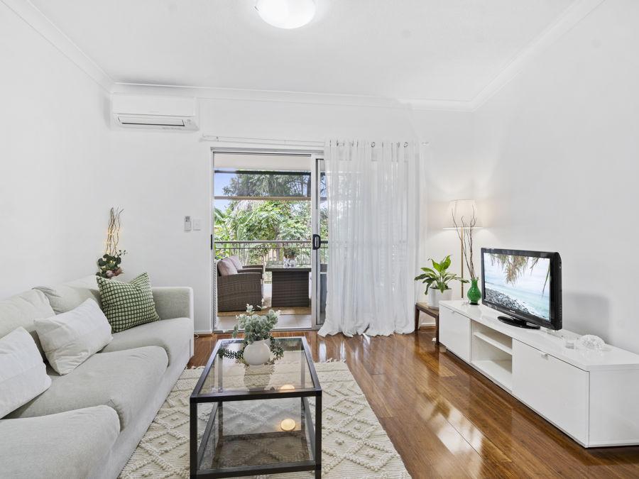1/298 Cavendish Rd, Coorparoo, QLD 4151