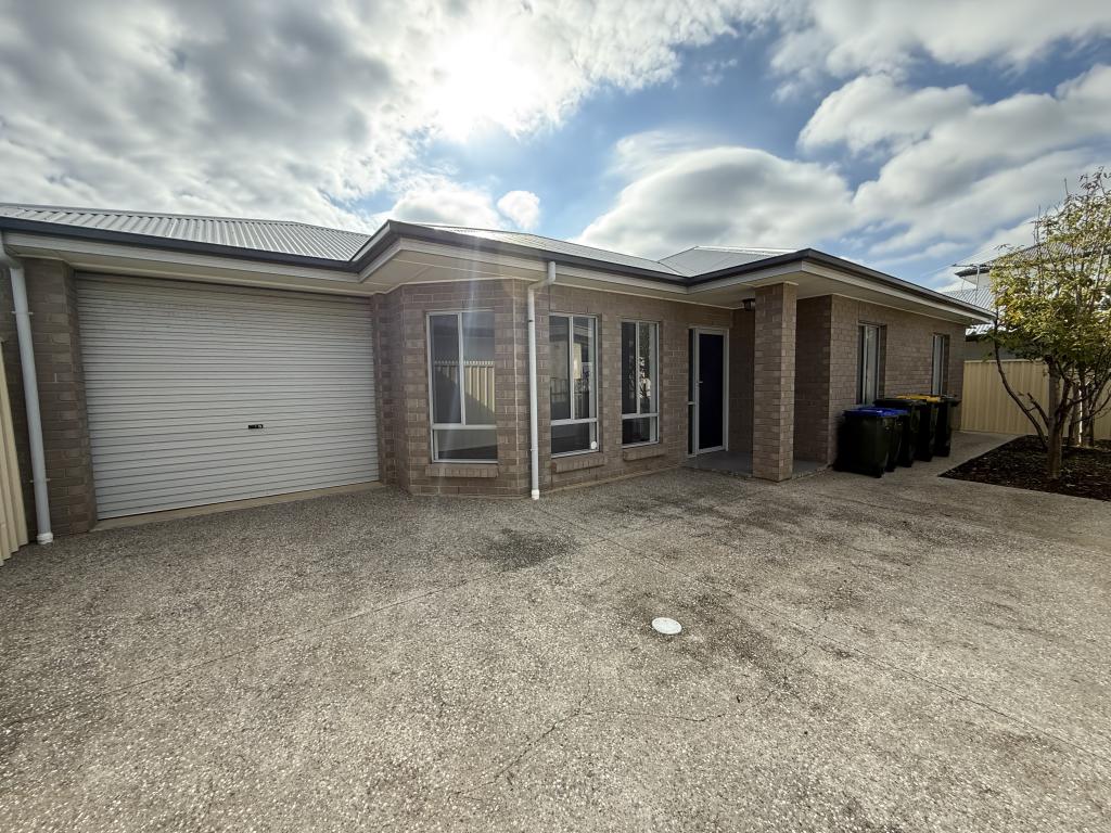2/11 Munro Ave, Seaton, SA 5023
