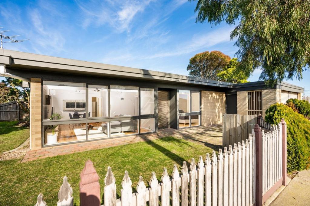 40 Ward St, Bell Post Hill, VIC 3215