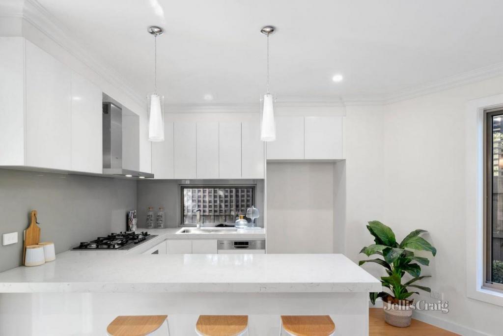 4/15 Monaco St, Doncaster, VIC 3108