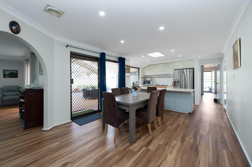 25 Holden Dr, Noranda, WA 6062