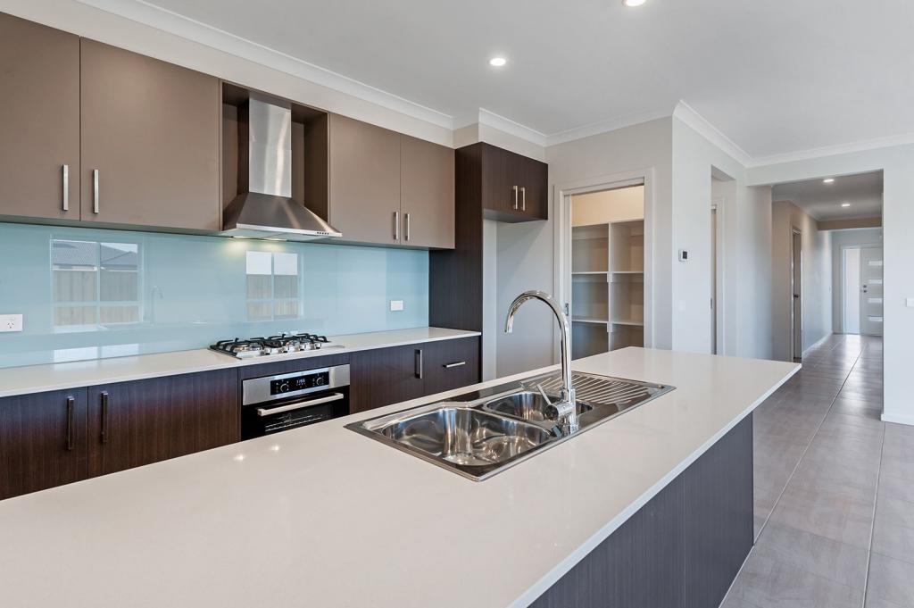 14 Scandia Dr, Mickleham, VIC 3064