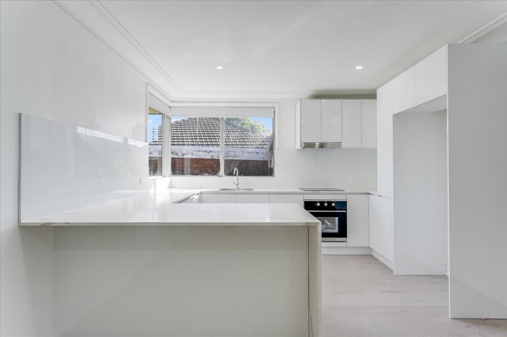 4 Bird Ave, Lurnea, NSW 2170