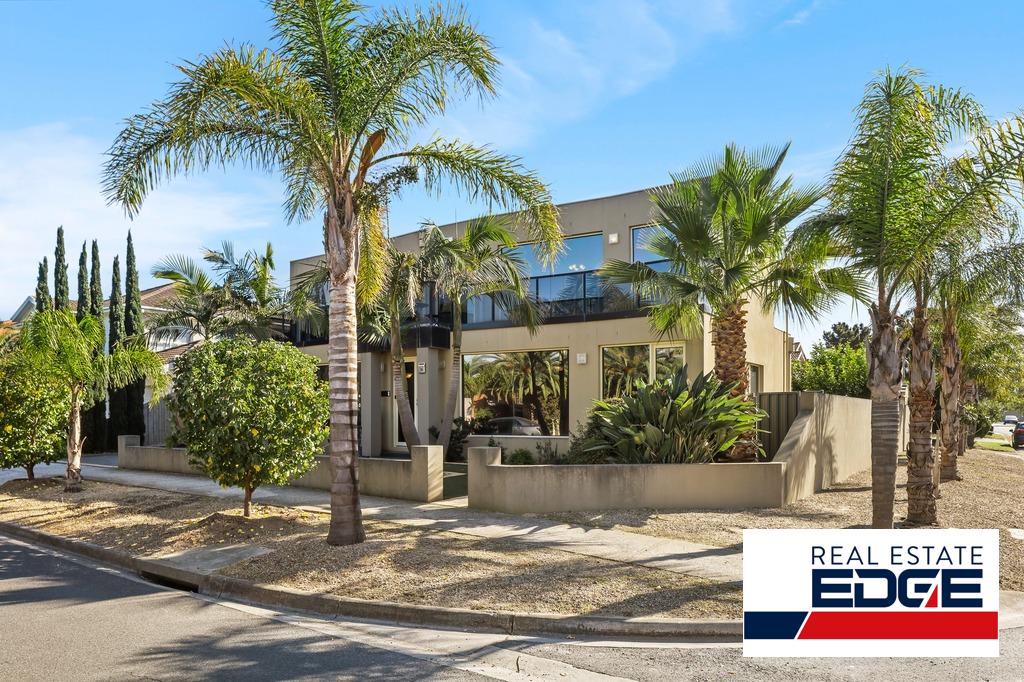 26 Roseleigh Bvd, Sydenham, VIC 3037