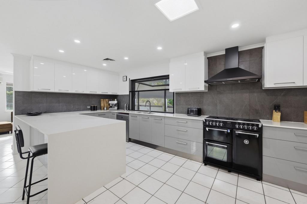 12 Berringa Ct, Ashmore, QLD 4214
