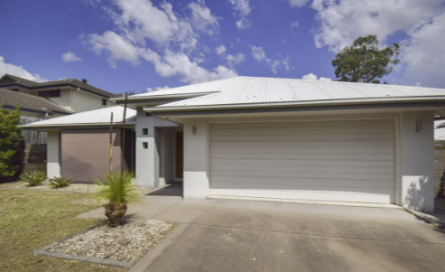 16 Highland Dr, Seventeen Mile Rocks, QLD 4073