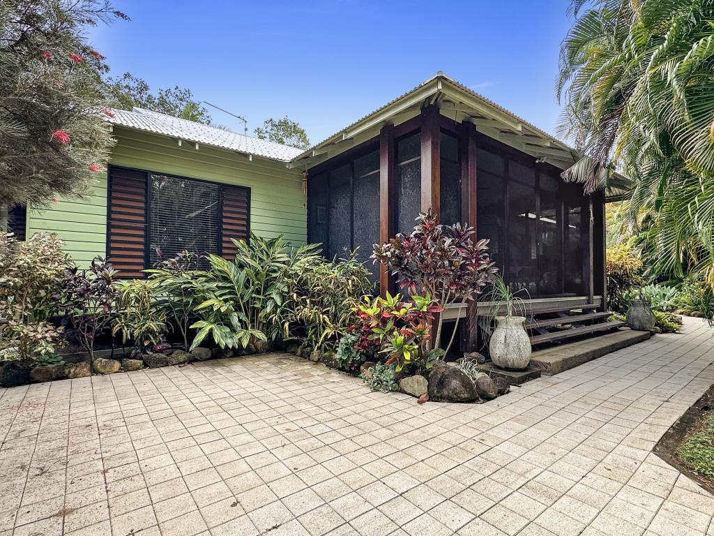 20 Mandalay Ave, Nelly Bay, QLD 4819