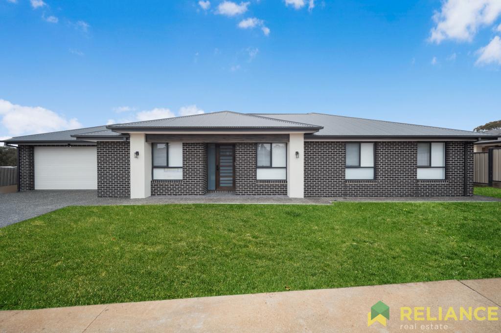 8 Slack Mews, Maddingley, VIC 3340