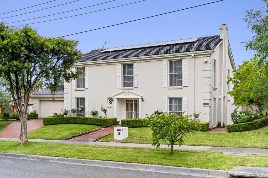 1 Kings Lynn Pl, Wheelers Hill, VIC 3150