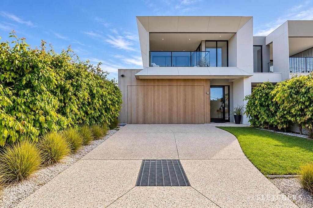 39 PRINCE ST, MORNINGTON, VIC 3931