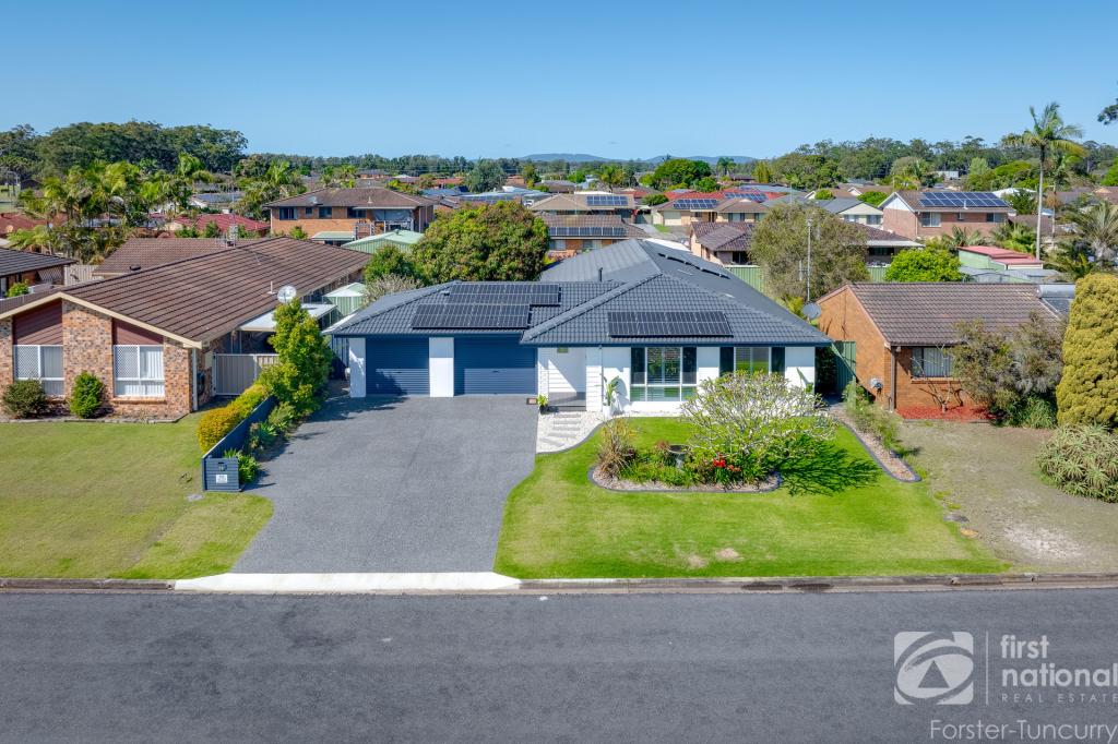 14 Mayers Dr, Tuncurry, NSW 2428