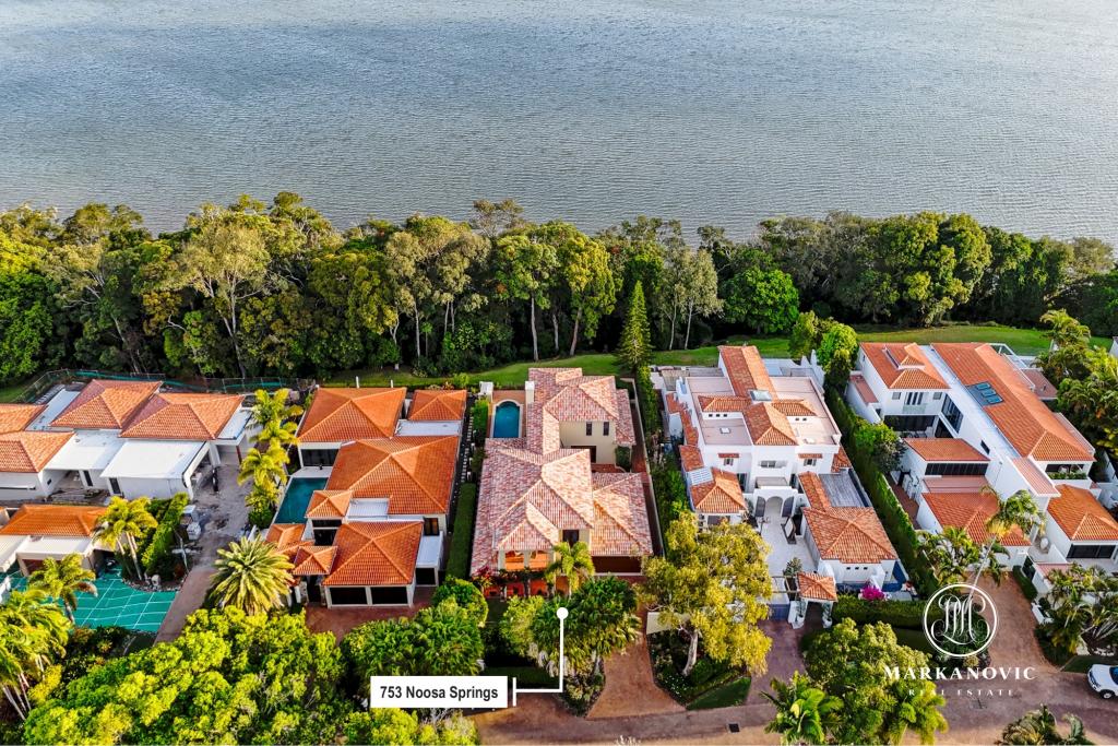 753/61 Noosa Springs Dr, Noosa Heads, QLD 4567