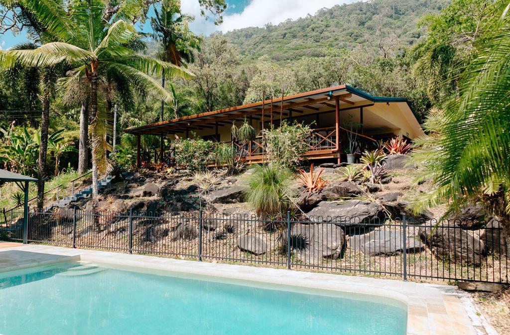 332 Mowbray River Rd, Mowbray, QLD 4877