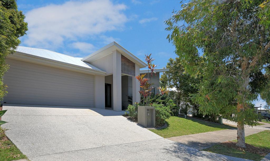 18 BLUE FIN CCT, MOUNTAIN CREEK, QLD 4557