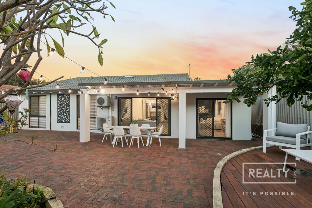 35 Burroughs Rd, Karrinyup, WA 6018