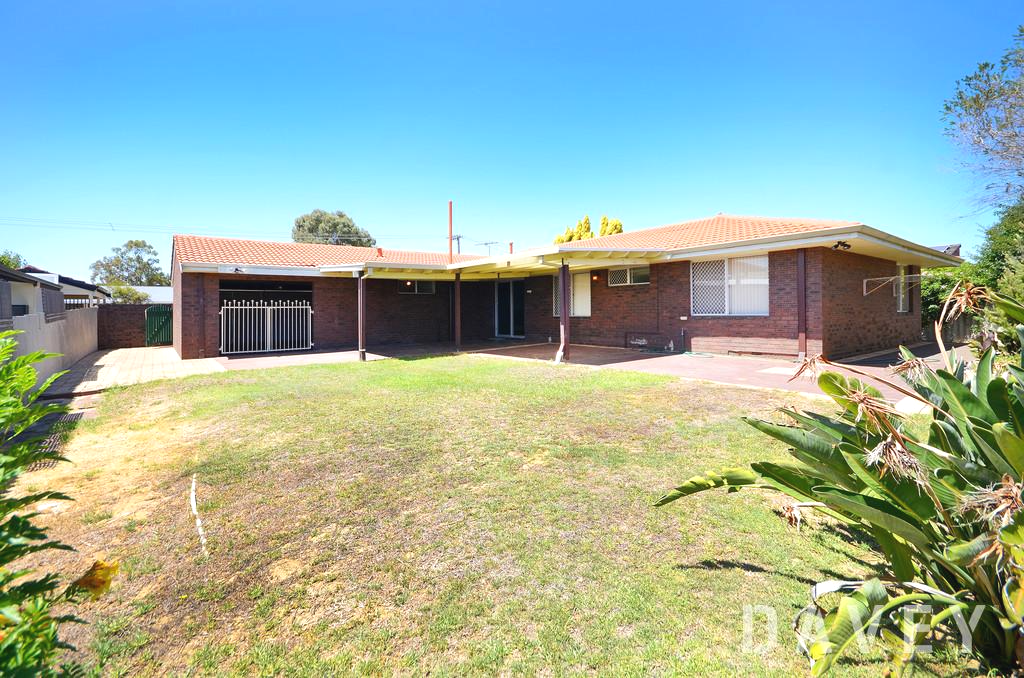 18 Beckington Way, Karrinyup, WA 6018