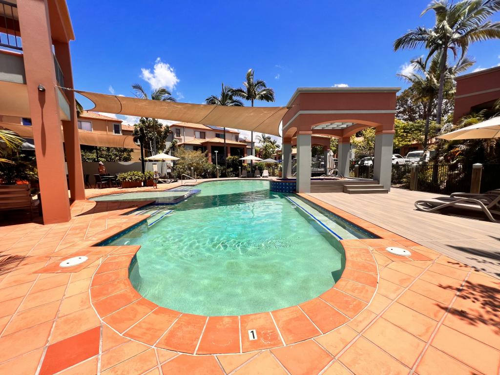 Contact Agent For Address, Clear Island Waters, QLD 4226