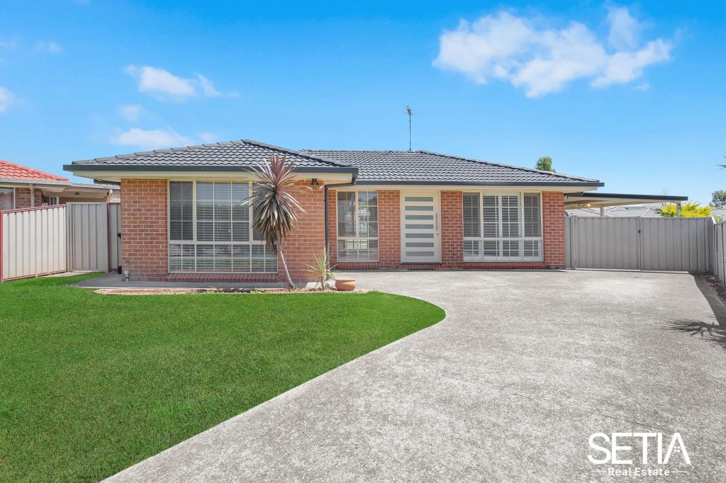 11 HOBSON PL, PLUMPTON, NSW 2761