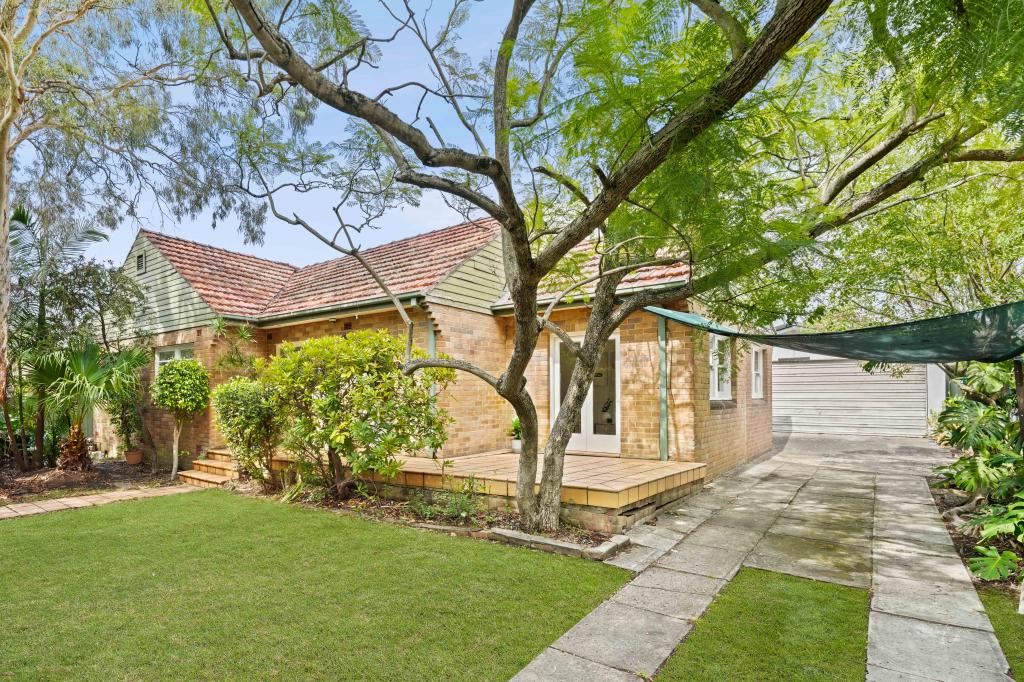 18 NULLAWARRA AVE, CONCORD WEST, NSW 2138