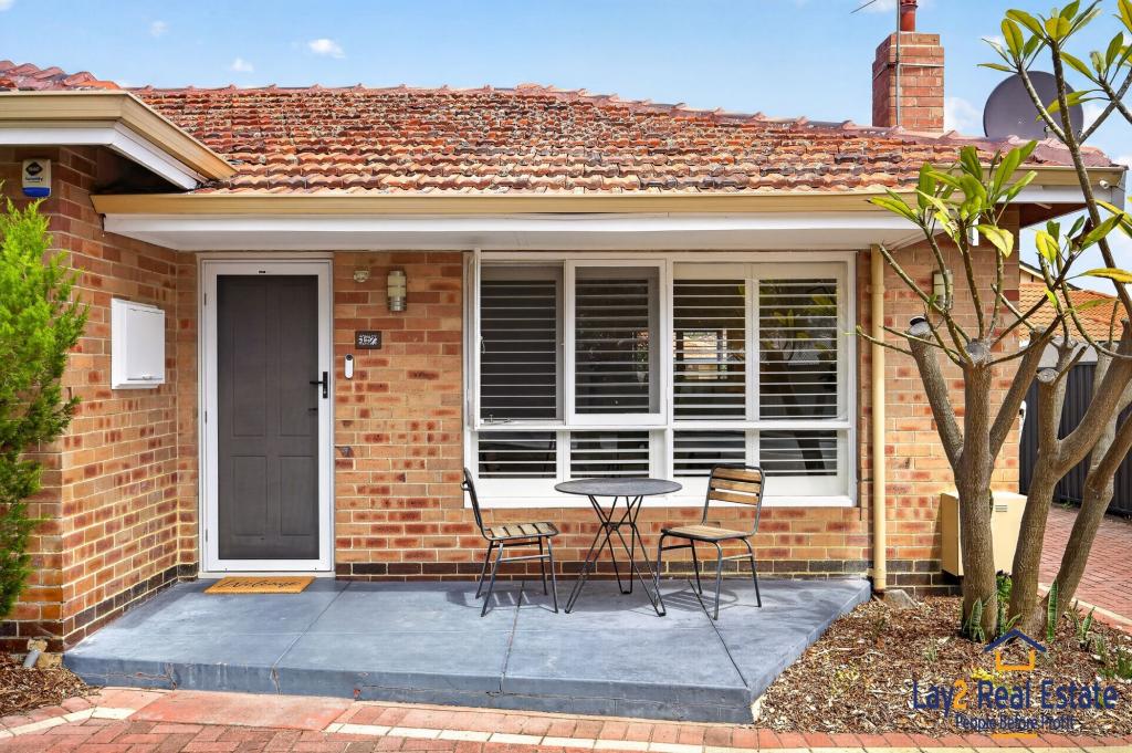 17 Kennedy Rd, Morley, WA 6062