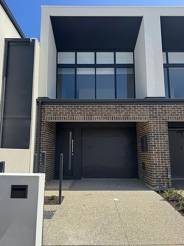 64 John Mckinna Cct, Taperoo, SA 5017
