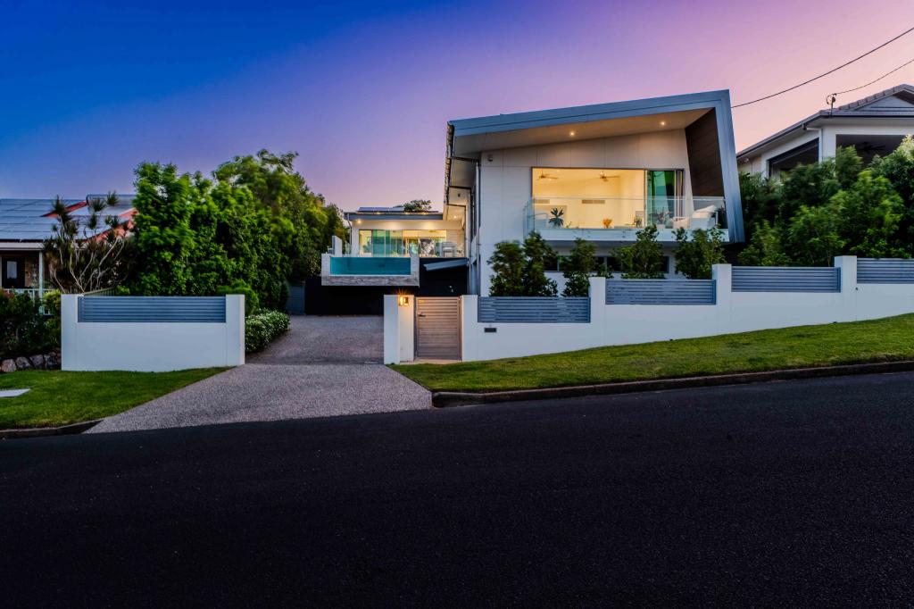 14 REGENCY AVE, URRAWEEN, QLD 4655