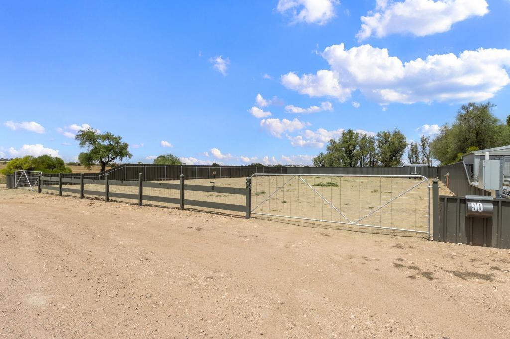 90 Kadina Rd, Yelta, SA 5558