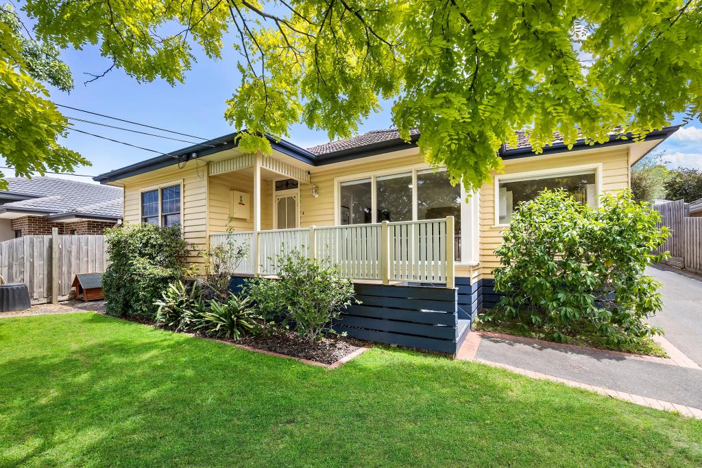 17 Morton Rd, Burwood, VIC 3125