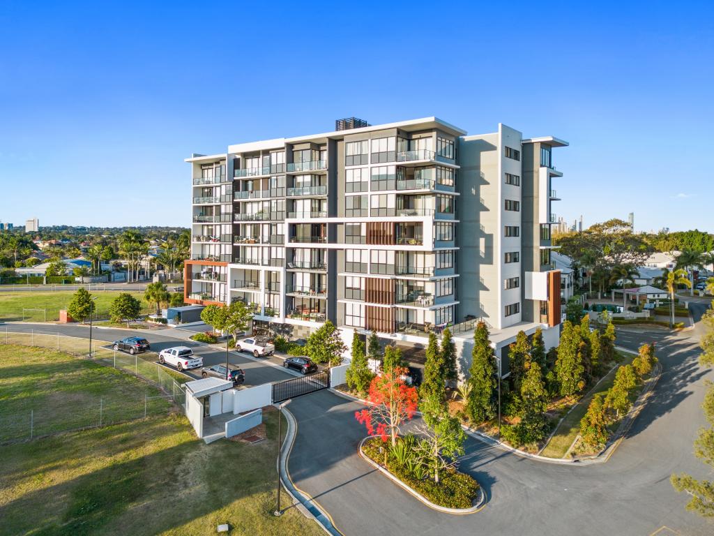 705/112 Palm Meadows Dr, Carrara, QLD 4211