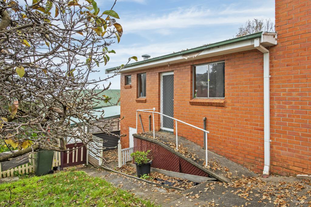 3/11 Hodgman St, Burnie, TAS 7320