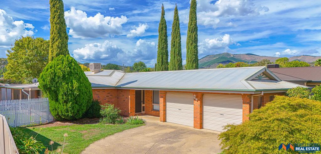 4 Martin Pl, Myrtleford, VIC 3737