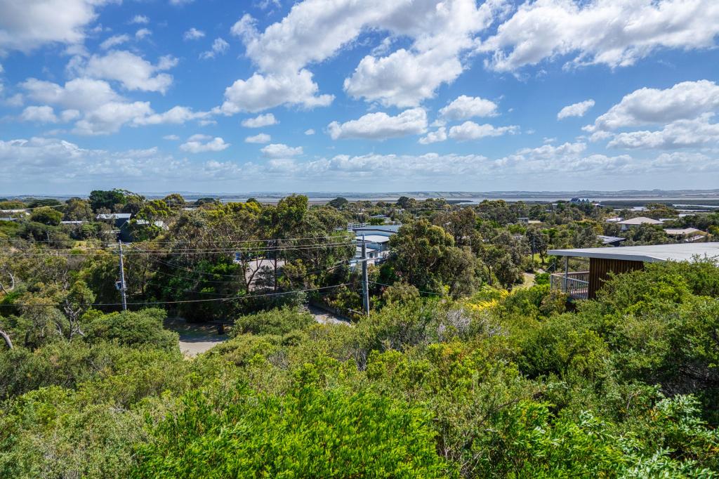 22 ST IVES CRES, VENUS BAY, VIC 3956