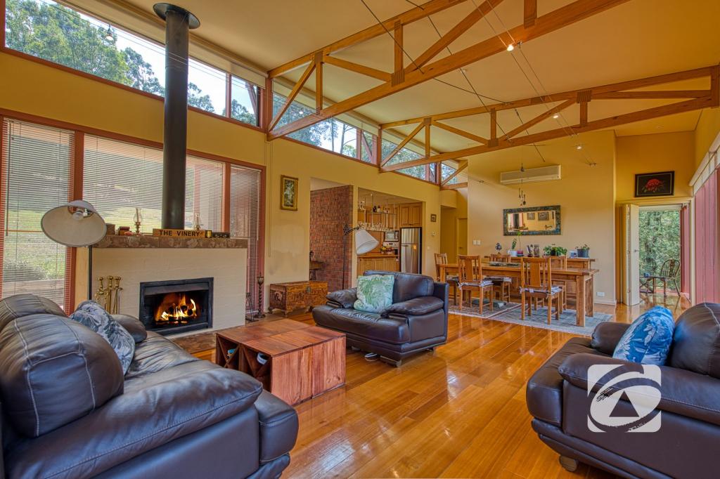 31 Lesley Cl, Nyora, VIC 3987