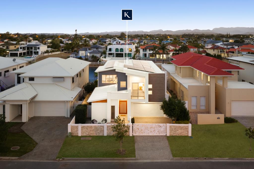 14 Lakeview Bvd, Mermaid Waters, QLD 4218