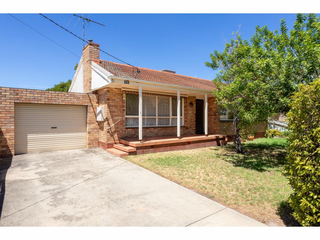 474 MCKENZIE ST, LAVINGTON, NSW 2641