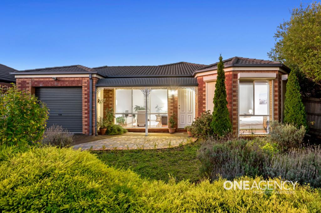 9 John August Walk, Seabrook, VIC 3028