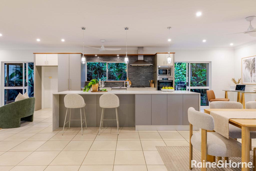 15 Coral Sea Dr, Mossman, QLD 4873