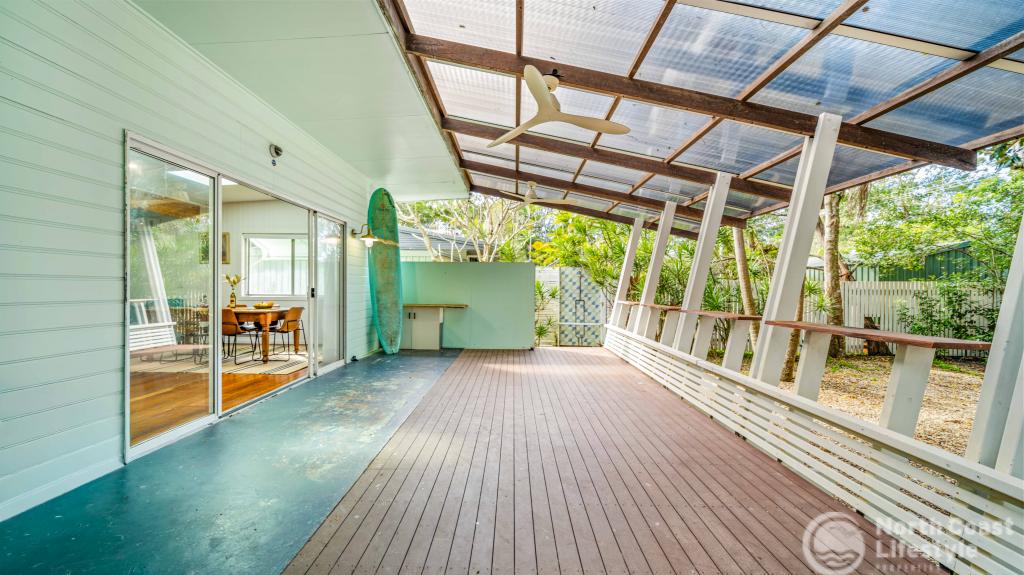 8 Casons Rd, New Brighton, NSW 2483