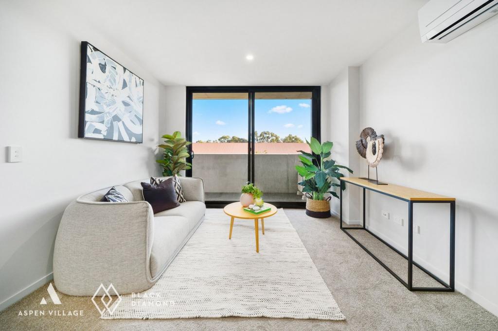 26 Cynthea Teague Cres, Greenway, ACT 2900