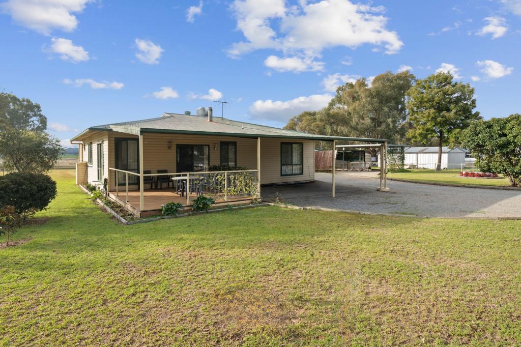 22 Trewin Rd, Goorambat, VIC 3725