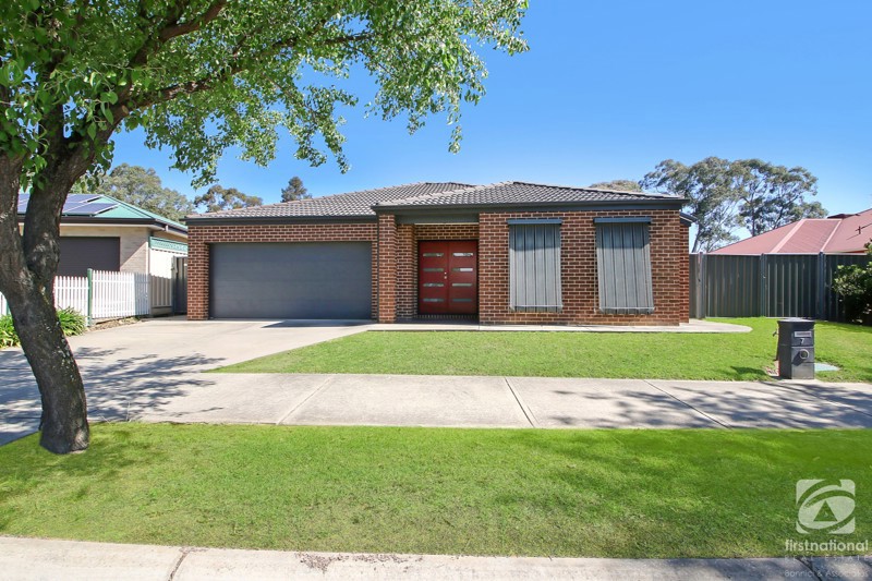 7 Victoria Cross Pde, Wodonga, VIC 3690