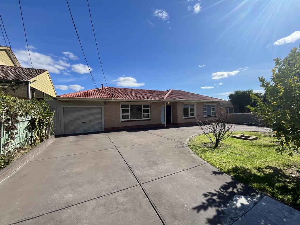 12 Kinnear Cres, Rostrevor, SA 5073