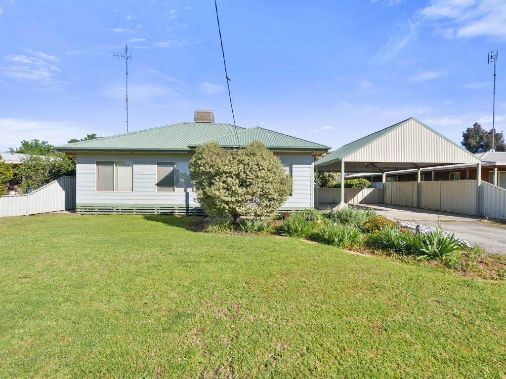 87 Finley St, Finley, NSW 2713